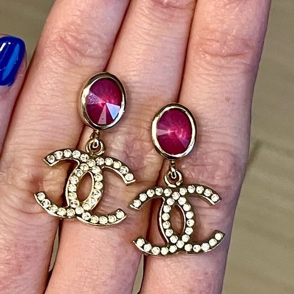 —SOLD OUT—Chanel 2020 CC Gold & Crystal Earrings with Simulated Tourmaline - Picture 6 of 13